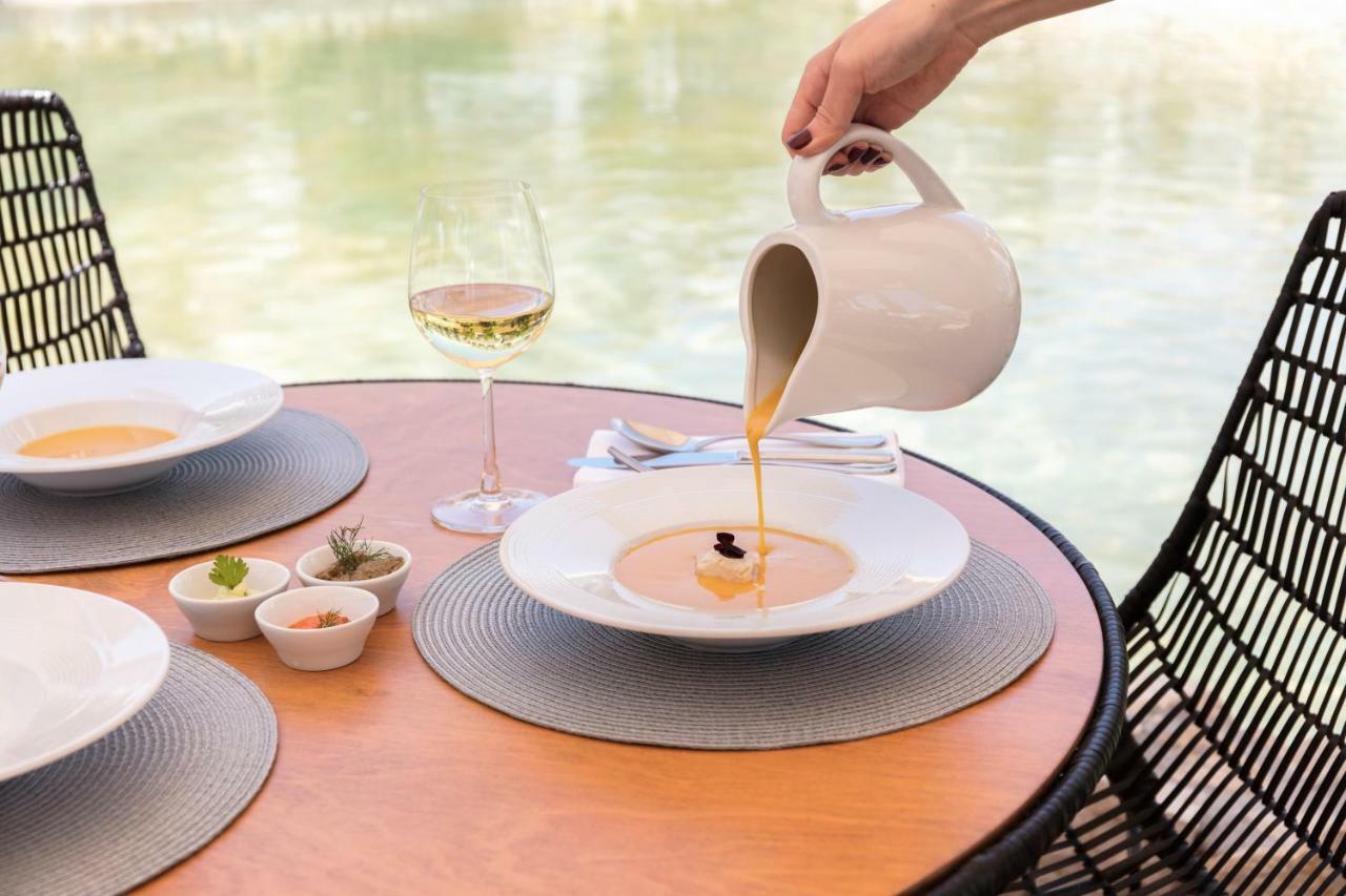 Mitsis Selection Laguna Hersonissos  Esterno foto A jug of soup